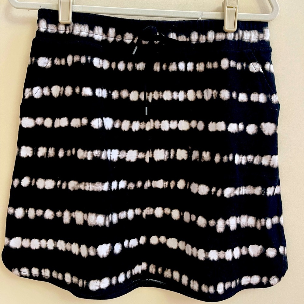 T by Talbots Black and White Skirt Size S